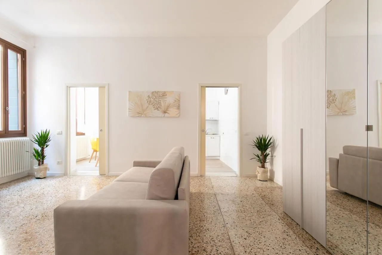 Canaletto Apartments Venice